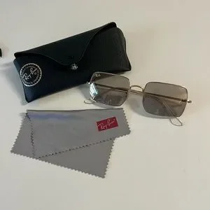 Like new! Mirrored 70s style raybans, only worn a few times NEW OLD STOCK N.O.S VINTAGE RAY BAN BL USA BAUSCH&LOMB  main image 3